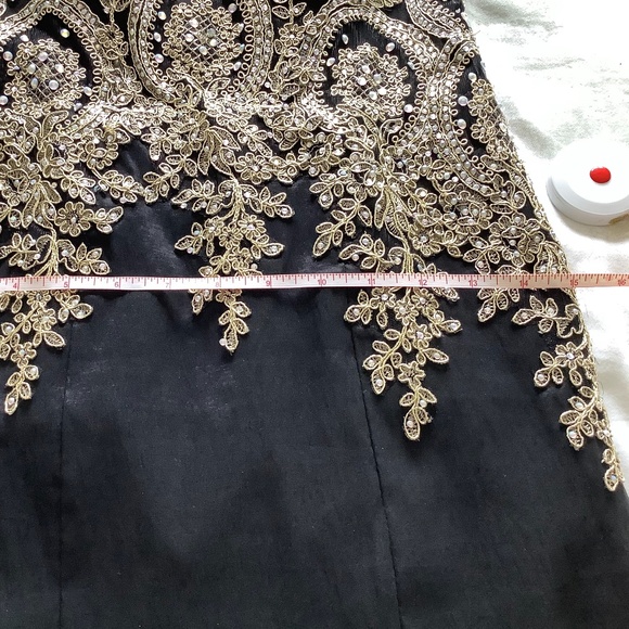 Mori Lee Gown - Picture 9 of 16